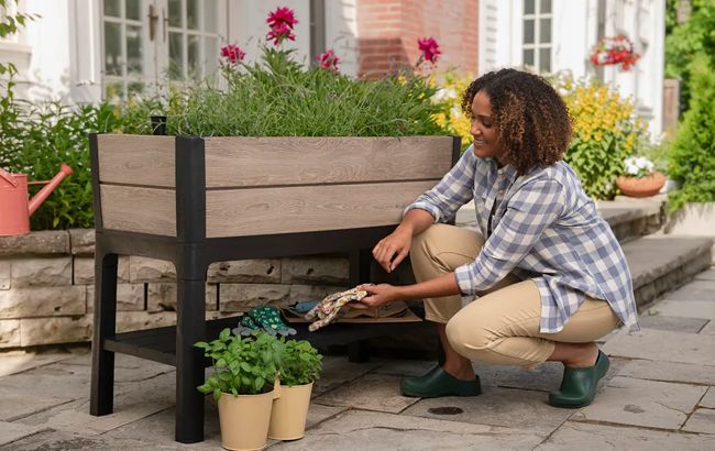 Ashwood Brown Signature Elevated Garden Bed - Keter US