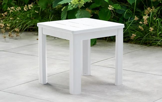 White Chaise Square Small Outdoor Side Table - Keter US