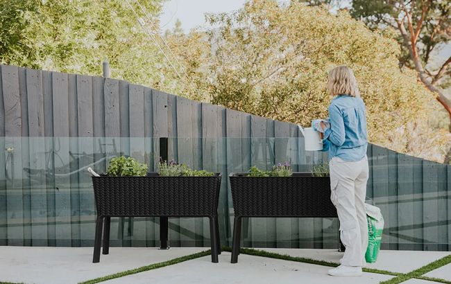 Graphite Splendor 31.7 Gallon Elevated Garden Bed - Keter US