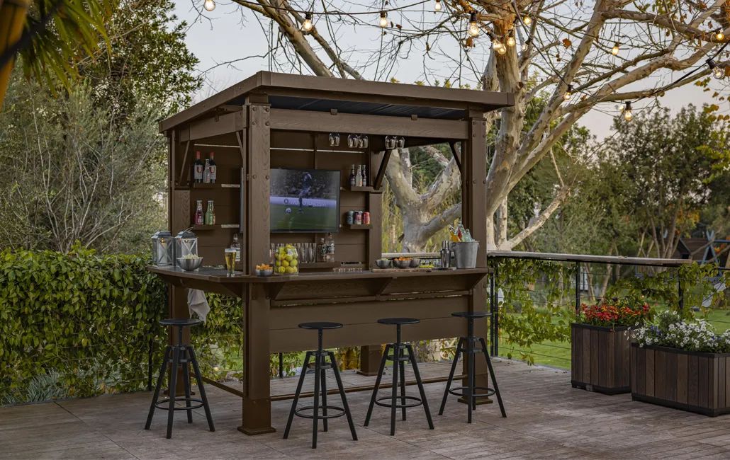 Abri de jardin pour bar extérieur de 7,5 x 6,5 pi avec structure d’ombrage − Keter Canada