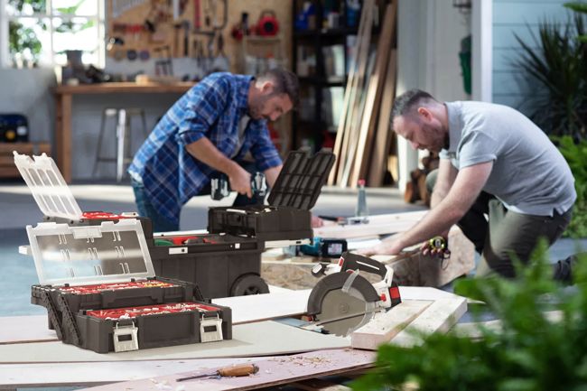 Masterloader Rolling Tool Box with Cantilever Organizer - Keter US