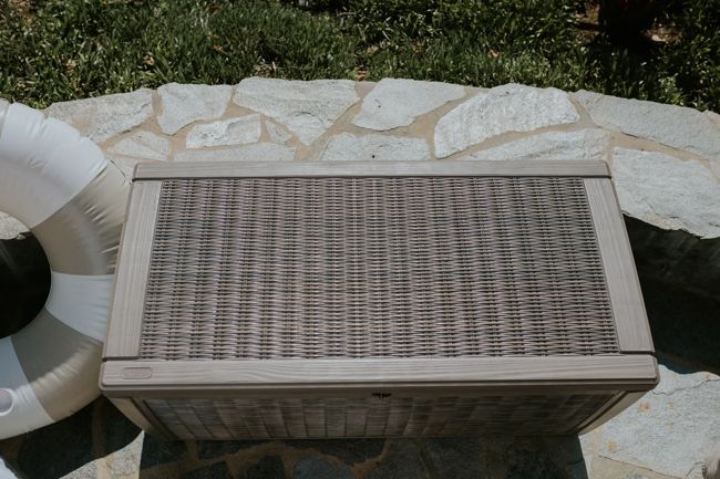 Signature 135 Gallon Large Deck Box - Mist Gray - Keter US