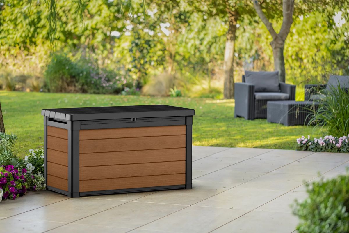 Arcón de exterior Cortina 123x62x71 cm y 380 L
 - Marrón madera