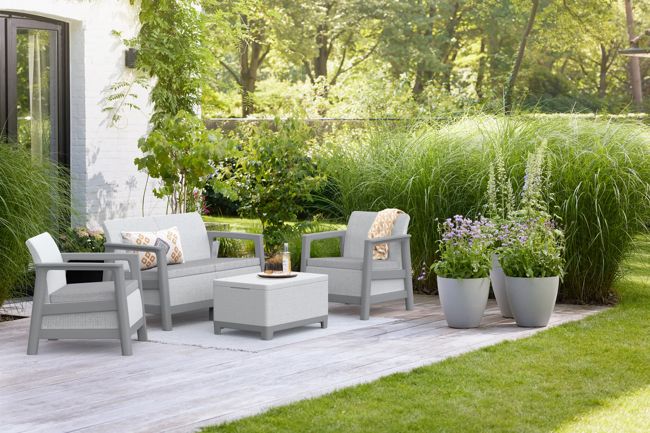 Conjunto de exterior de 4 plazas Scandi con mesa de almacenamiento - 