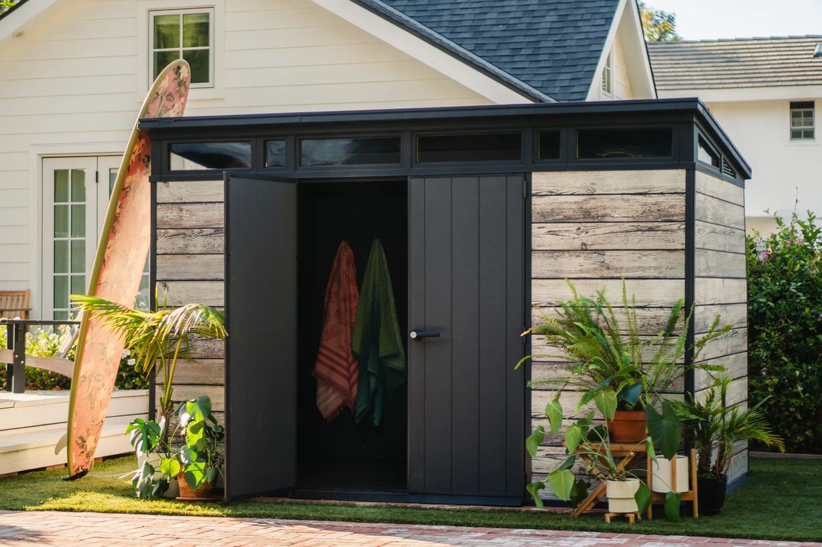 Signature Coastal Grey Large Storage Shed - 11x7 Shed - Keter US