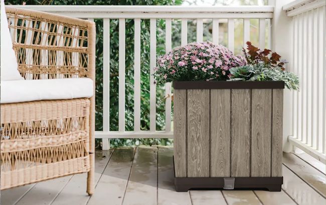 Signature Square Planter  - Ashwood Brown