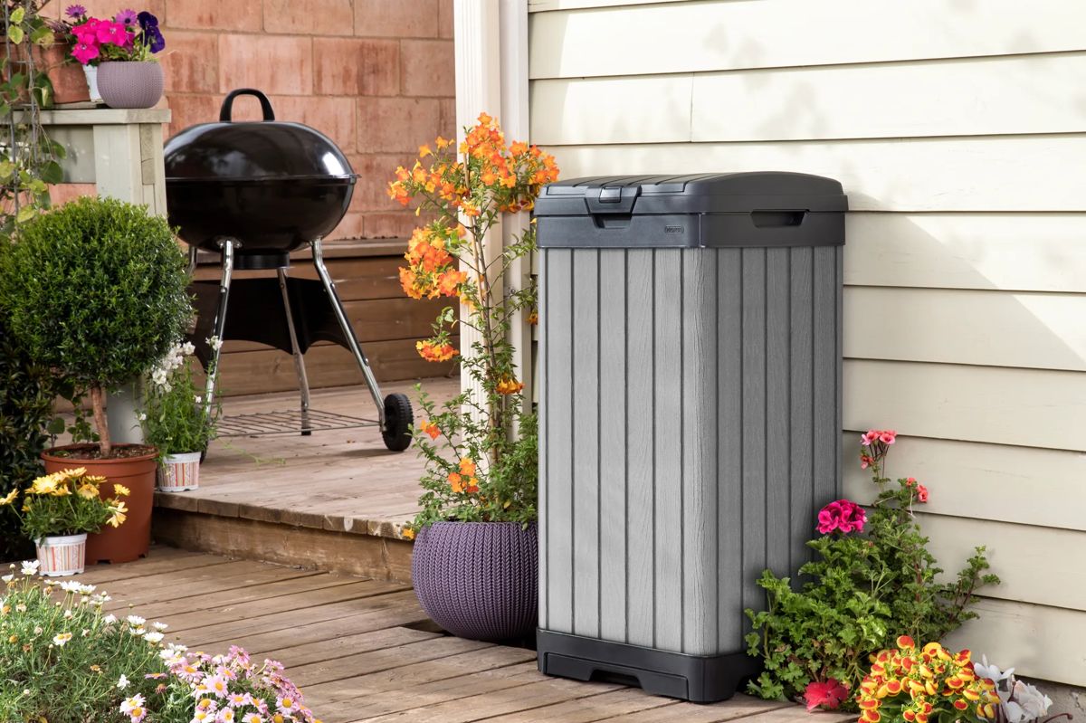 Darwin Gray Outdoor Trash Can - Keter US