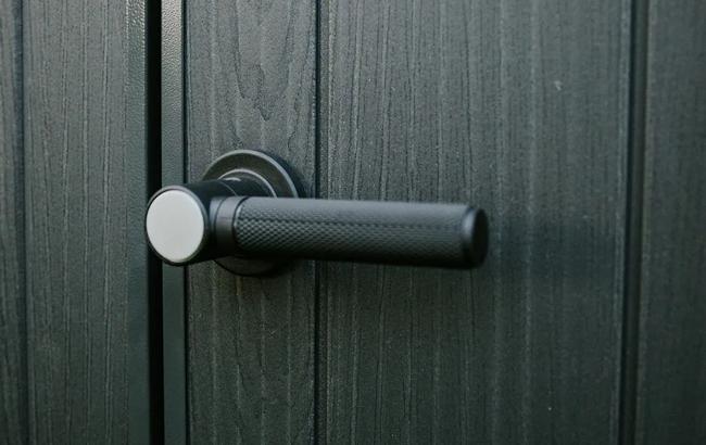 מחסן גינה קורטינה 9x7 - אפור thumbnail