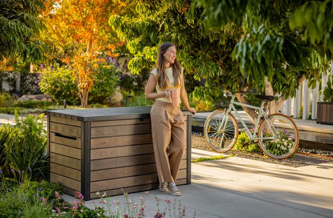 Arcón de exterior Signature 147x83x86 cm y 870L - Marrón