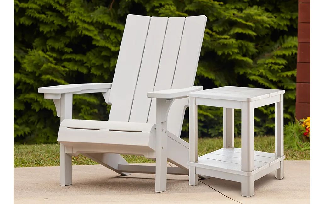 Chaise Adirondack moderne avec porte-gobelet Blanche – Keter Canada