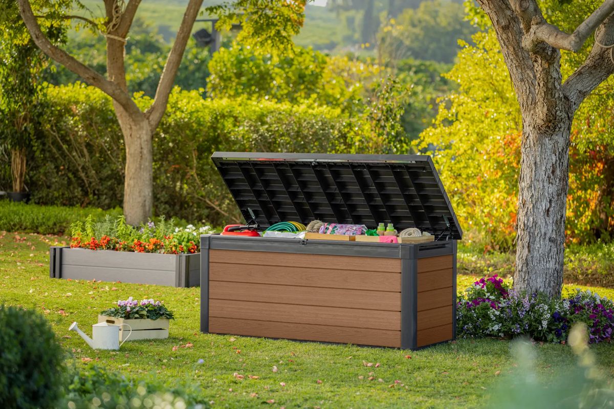 Arcón de exterior Cortina 151,7x72x70 cm y 570L  - Marrón madera