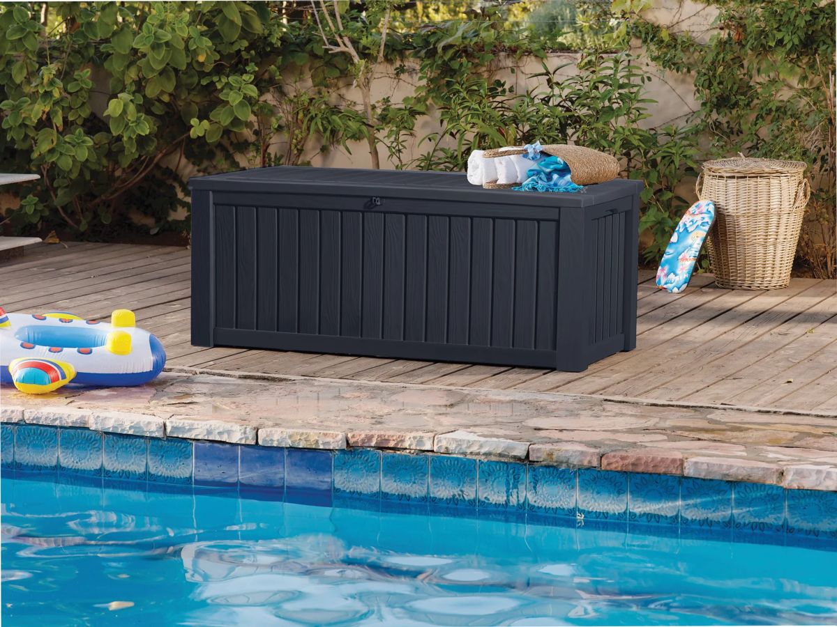 Rockwood 150 Gallon Deck Box - Grey - Keter Canada