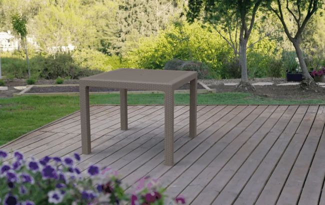 שולחן קוורטט  - קפוצ'ינו