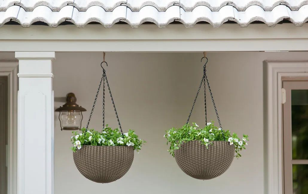 Brown Hanging Sphere Planter & Flower Basket (Set of 2) - Keter US