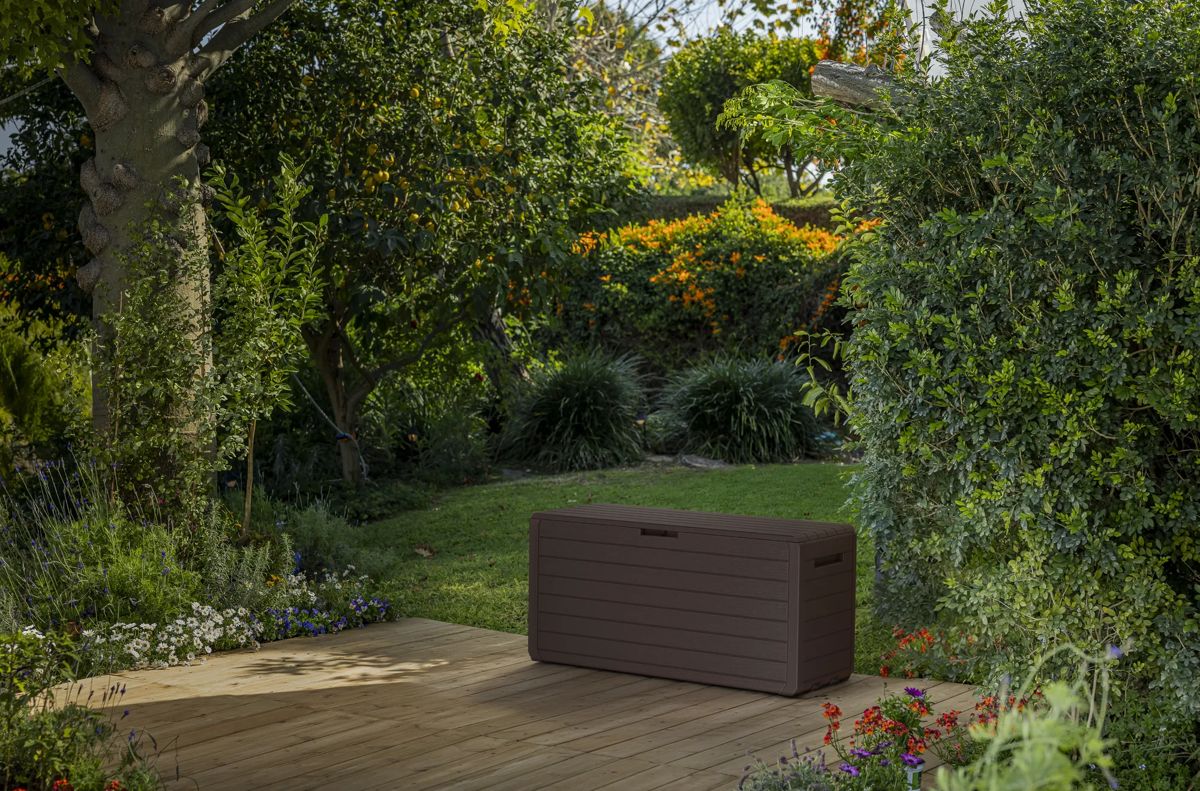 Atlas 71 Gallon Deck Box - Brown - Keter US
