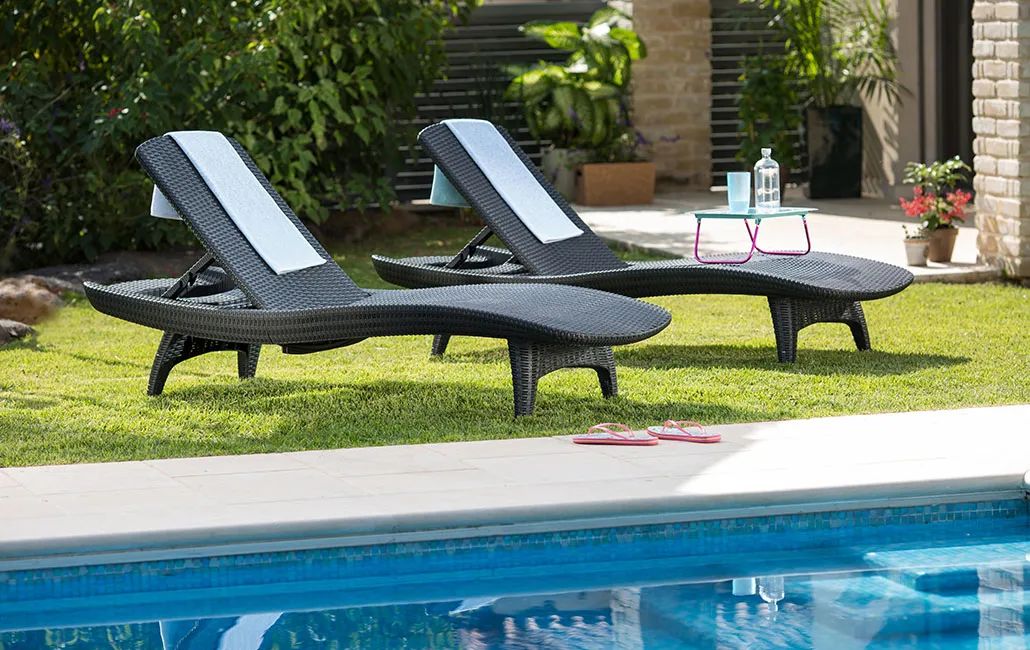 Pacific Patio Lounge Set Sun Chairs - Graphite - Keter US