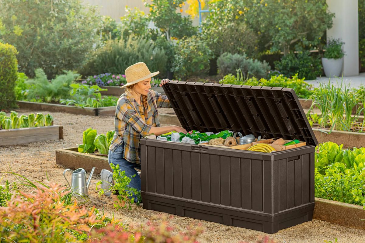 92 Gallon Deck Box Kentwood Storage Box Brown - Keter US