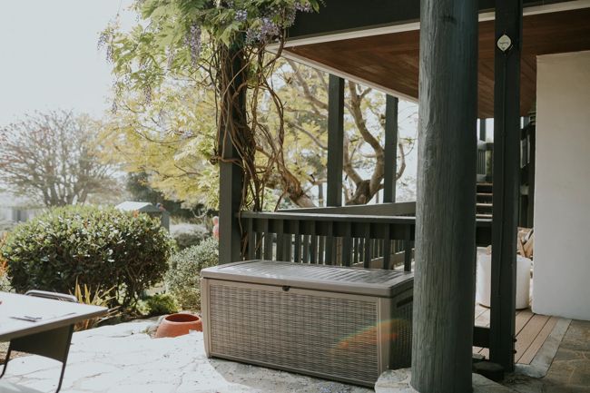 Signature 135 Gallon Large Deck Box - Mist Gray - Keter US