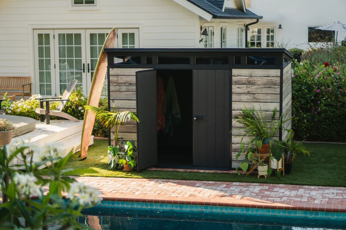 Signature Coastal Grey Large Storage Shed - 11x7 Shed - Keter US