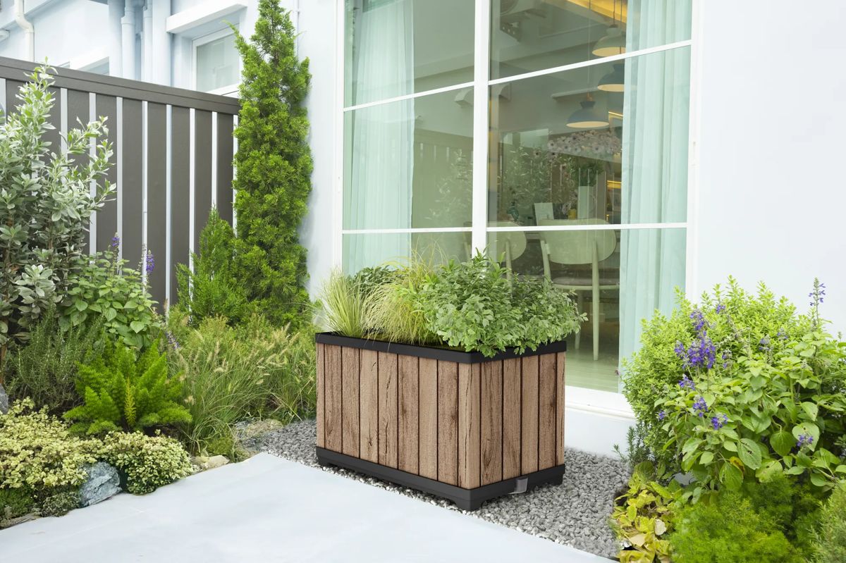Self Watering Pine Brown Large Rectangular Planter - Keter US