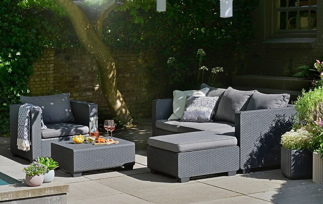 Salta Square Rattan Outdoor End Table - Graphite - Keter US